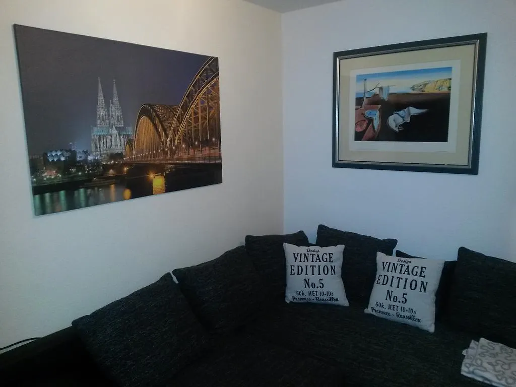 Robert'S Rent A Room Cologne Germany